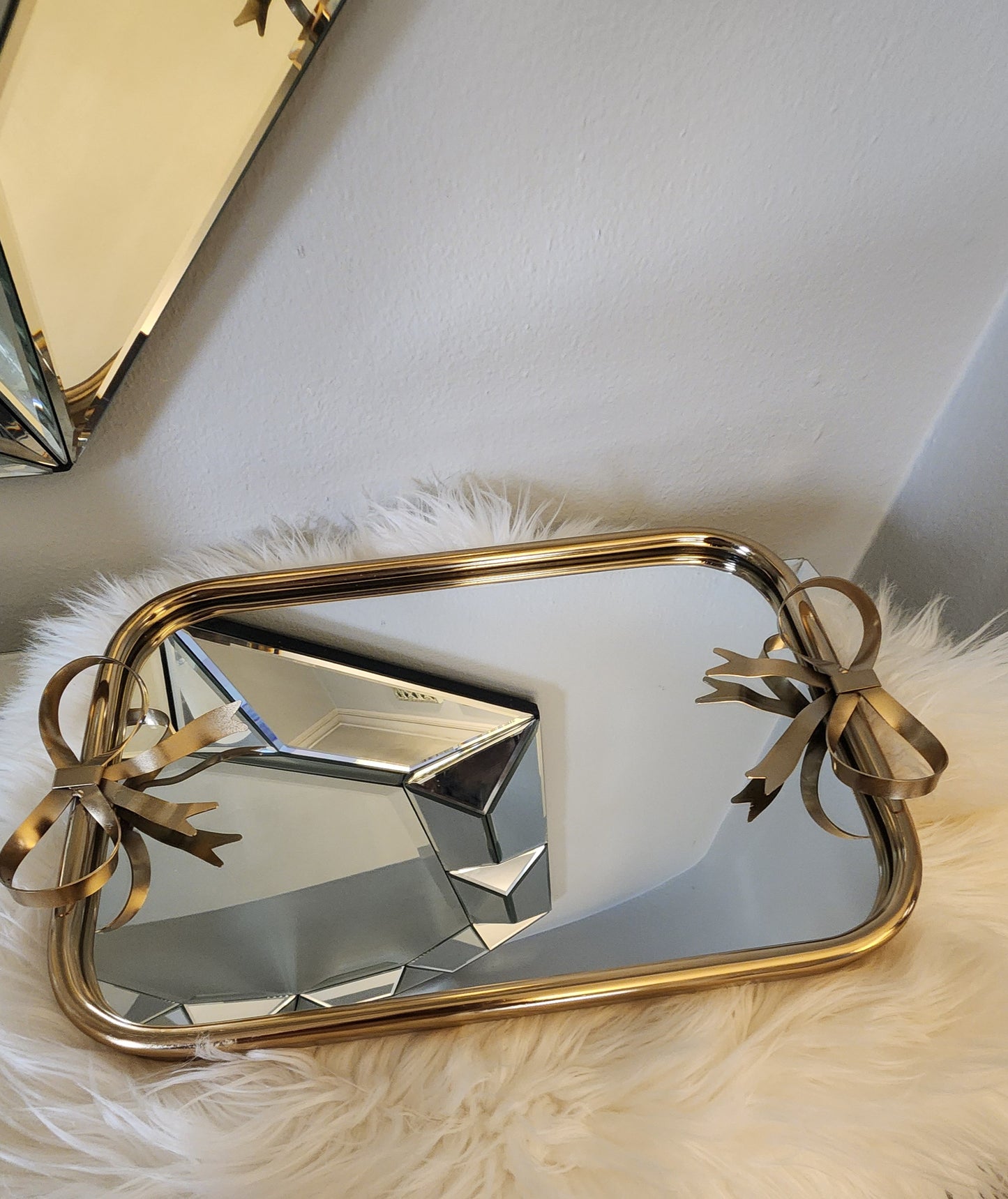 Square Bow Mirrored Tray